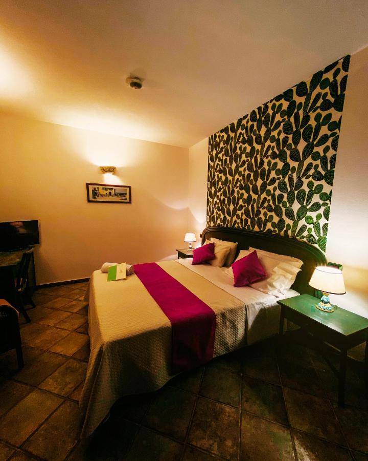 Valle Di Mare Country Resort Фонтане-Бьянке Экстерьер фото