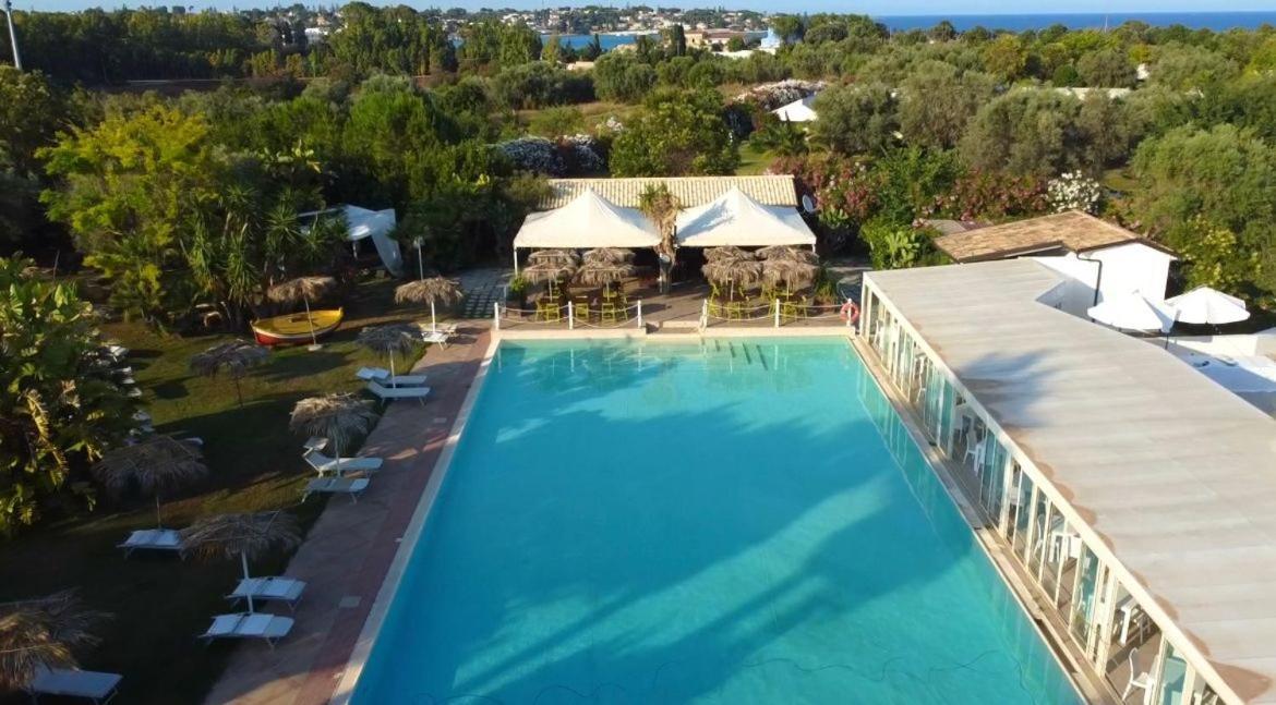 Valle Di Mare Country Resort Фонтане-Бьянке Экстерьер фото