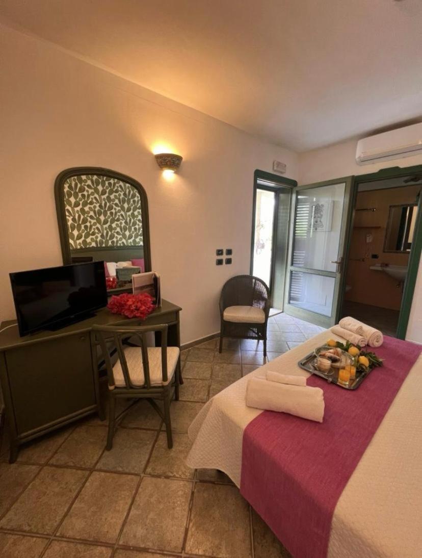 Valle Di Mare Country Resort Фонтане-Бьянке Экстерьер фото